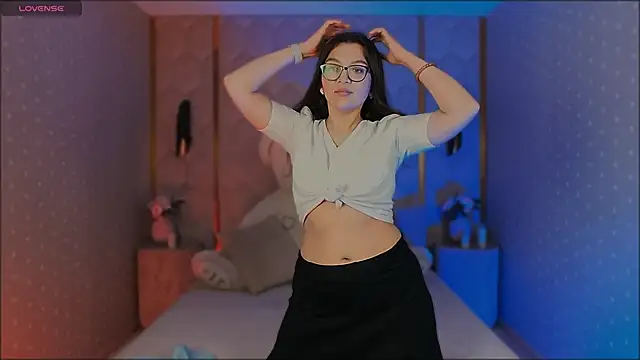 Snapshot of ZarifaBev chatting on February 15, 3:06 pm ZarifaBev online show from February 15, 3:06 pm