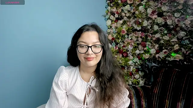 Snapshot of ZarifaBev chatting on September 24, 1:25 pm ZarifaBev online show from September 24, 1:25 pm