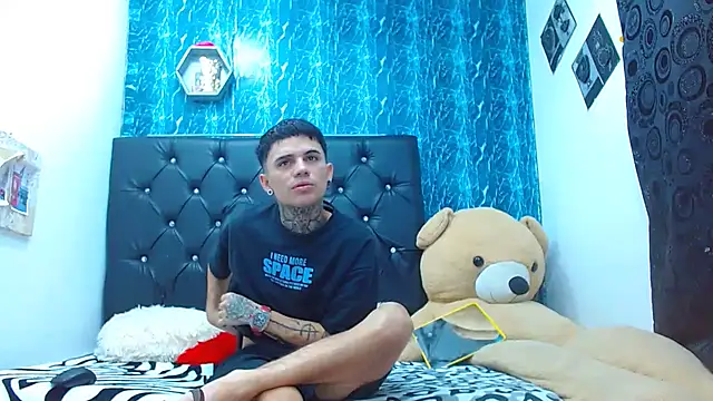 exotic hot couple online show from March 9, 7:26 pm