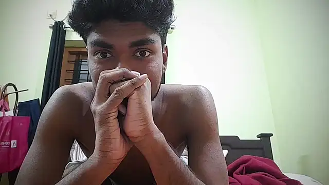 Snapshot of funcracker chatting on February 5, 6:26 pm funcracker online show from February 5, 6:26 pm