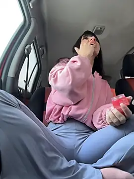 Snapshot of JulliaVegas chatting on March 2, 2:03 am JulliaVegas online show from March 2, 2:03 am