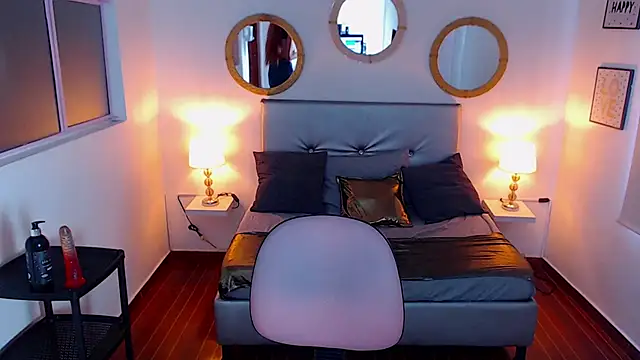 Snapshot of Samy_valentinasweet chatting on January 14, 1:38 pm Samy valentinasweet online show from January 14, 1:38 pm