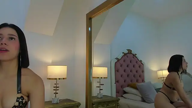 rebeca watsson online show from February 7, 11:34 am