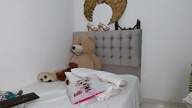 Sexy Lia  online show from October 8, 1:47 am