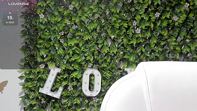 melanie hh online show from February 22, 10:29 am