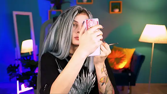 Snapshot of JadeCastle_ chatting on November 15, 3:26 am JadeCastle online show from November 15, 3:26 am