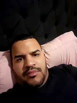 Snapshot of Latino2909 chatting on January 4, 7:13 am Latino2909 online show from January 4, 7:13 am