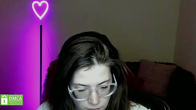 Alicia redfollow online show from February 9, 12:30 pm