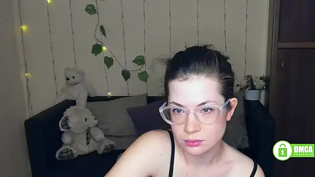 Alicia redfollow online show from February 12, 6:30 pm