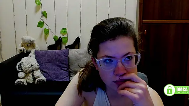 Alicia redfollow online show from March 4, 6:37 am