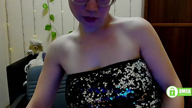 Alicia redfollow online show from March 4, 9:40 am