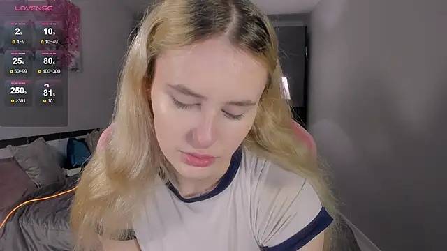 Snapshot of Molly_Toads chatting on January 21, 6:12 pm Molly Toads online show from January 21, 6:12 pm