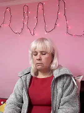 sakura blonde online show from March 2, 7:15 am