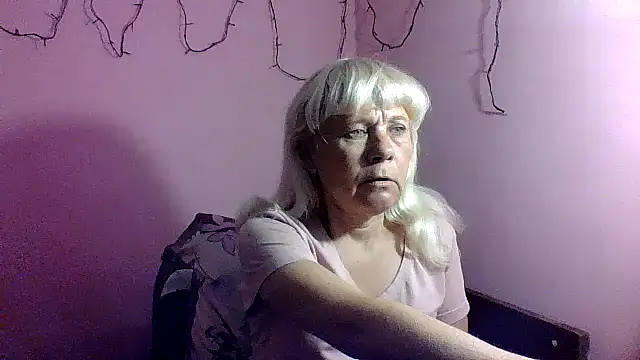 sakura blonde online show from April 1, 1:17 am