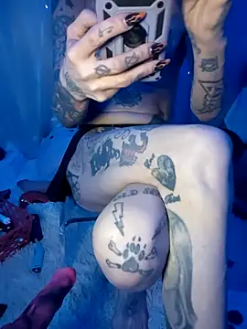 MommyMisfit online show from April 21, 2:51 am