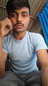 Snapshot of Suraj223kumar chatting on November 10, 4:33 am Suraj223kumar online show from November 10, 4:33 am