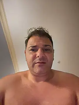 SecretlyDD online show from February 28, 9:55 pm