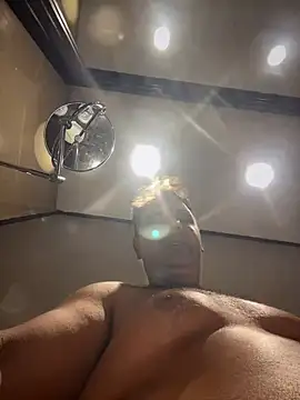 SecretlyDD online show from March 4, 4:27 am