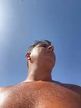 SecretlyDD online show from March 5, 11:49 am