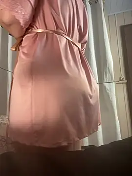 Snapshot of pAuLa_- chatting on February 25, 6:03 am pAuLa - online show from February 25, 6:03 am