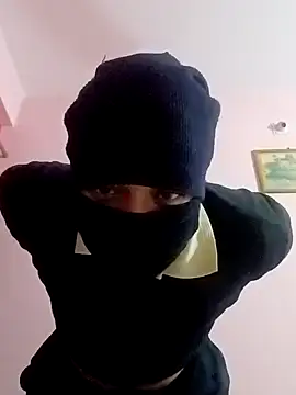 Snapshot of sanju-9973 chatting on December 20, 11:00 am sanju-9973 online show from December 20, 11:00 am