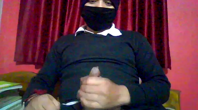 Snapshot of sanju-9973 chatting on January 1, 4:50 pm sanju-9973 online show from January 1, 4:50 pm