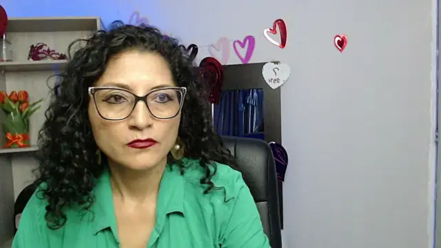 Snapshot of arianna_ros3 chatting on February 16, 7:38 pm arianna ros3 online show from February 16, 7:38 pm