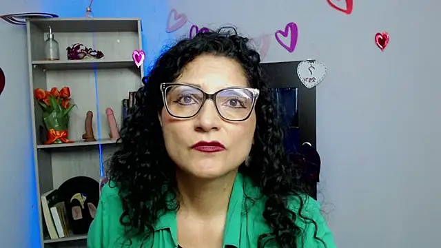 Snapshot of arianna_ros3 chatting on February 21, 5:53 pm arianna ros3 online show from February 21, 5:53 pm