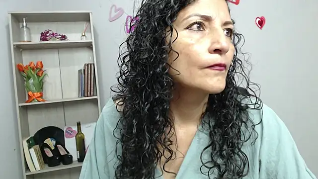 Snapshot of arianna_ros3 chatting on March 2, 3:27 pm arianna ros3 online show from March 2, 3:27 pm