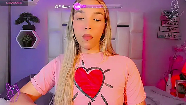 Snapshot of Aileen_18 chatting on December 30, 7:59 am Aileen 18 online show from December 30, 7:59 am