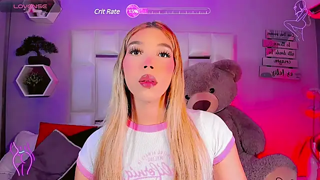 Snapshot of Aileen_18 chatting on January 30, 9:14 pm Aileen 18 online show from January 30, 9:14 pm