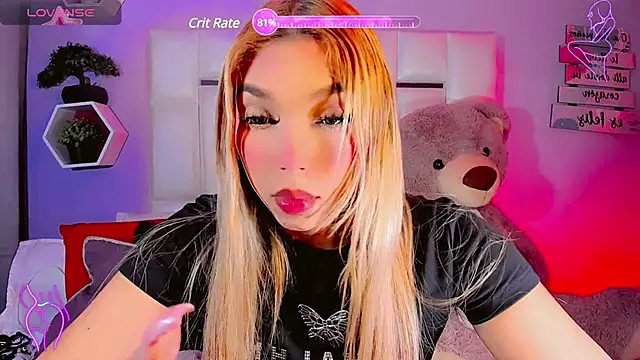 Snapshot of Aileen_18 chatting on February 9, 9:28 pm Aileen 18 online show from February 9, 9:28 pm