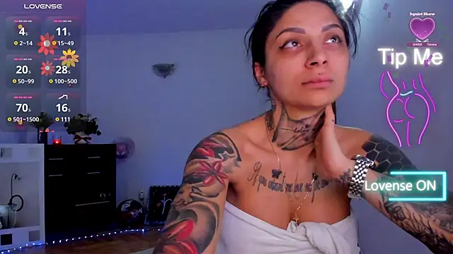 Lucky Deniz online show from March 8, 1:50 am