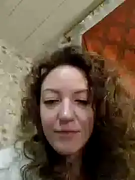Snapshot of KattyLuuu chatting on December 29, 11:50 pm KattyLuuu online show from December 29, 11:50 pm