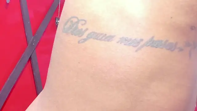 Snapshot of amber_diior chatting on February 12, 11:51 pm amber diior online show from February 12, 11:51 pm