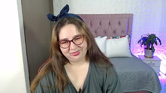 chloe prg online show from February 22, 12:51 pm