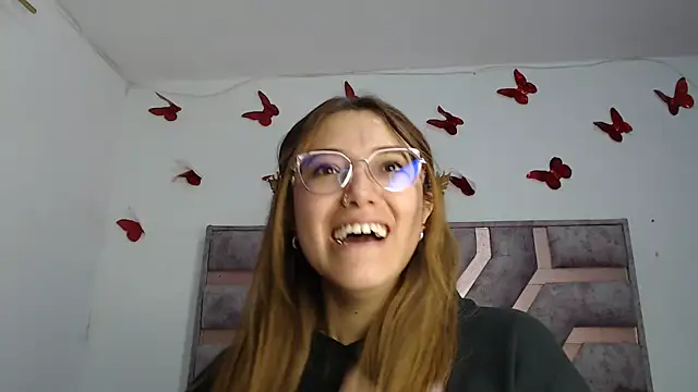 Snapshot of Anny_Fox- chatting on September 26, 2:48 am Anny Fox- online show from September 26, 2:48 am