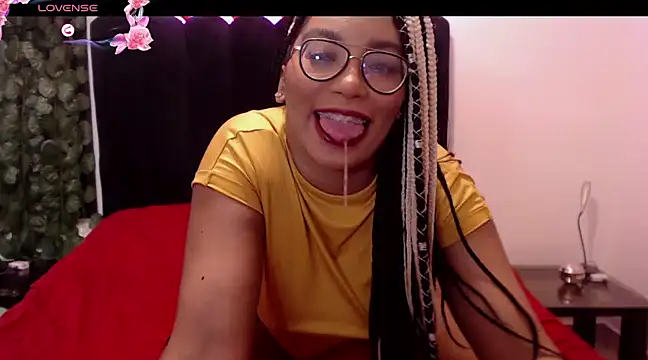 AmyBriiggs online show from March 3, 4:14 am