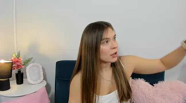 Snapshot of CamilaAmazing chatting on February 6, 9:17 pm CamilaAmazing online show from February 6, 9:17 pm