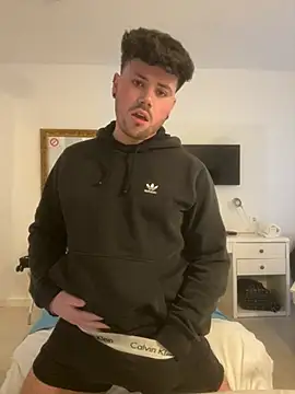 gayboooy nrw online show from March 31, 6:08 pm