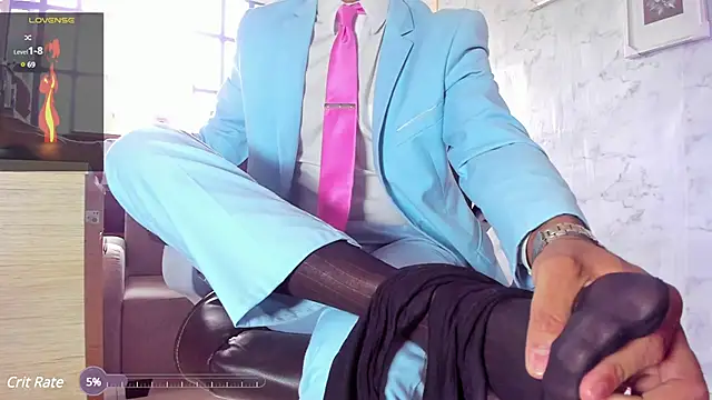 Snapshot of Hideintheoffice chatting on March 14, 4:30 pm Hideintheoffice online show from March 14, 4:30 pm