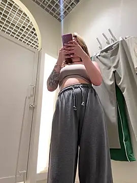 MayaMystic online show from January 17, 2:18 pm