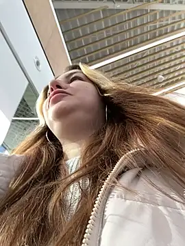 MayaMystic online show from March 17, 9:12 am