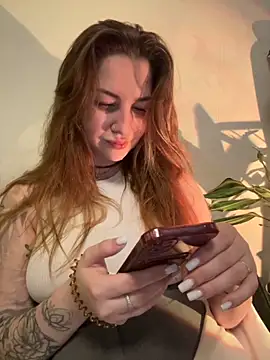 MayaMystic online show from November 21, 1:10 pm