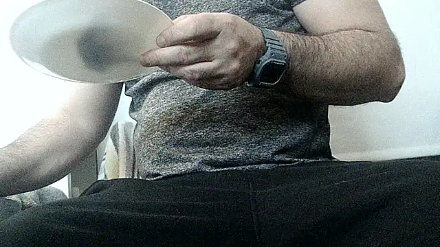 Snapshot of teek1234_1 chatting on November 26, 5:08 am teek1234 1 online show from November 26, 5:08 am