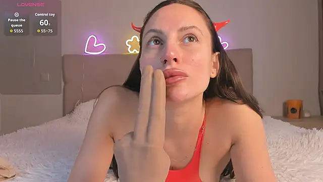 imMolly11 online show from October 28, 9:35 am