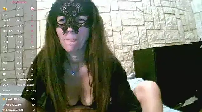 sansan2411 online show from February 2, 9:45 pm