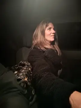 sansan2411 online show from December 20, 5:20 pm