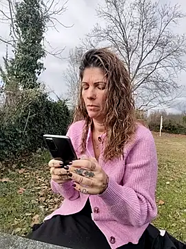 sansan2411 online show from February 21, 1:01 pm