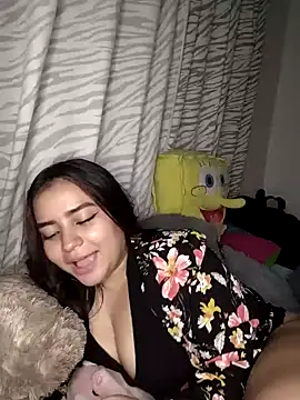 Snapshot of Ema_kraus chatting on February 8, 12:38 am Ema kraus online show from February 8, 12:38 am